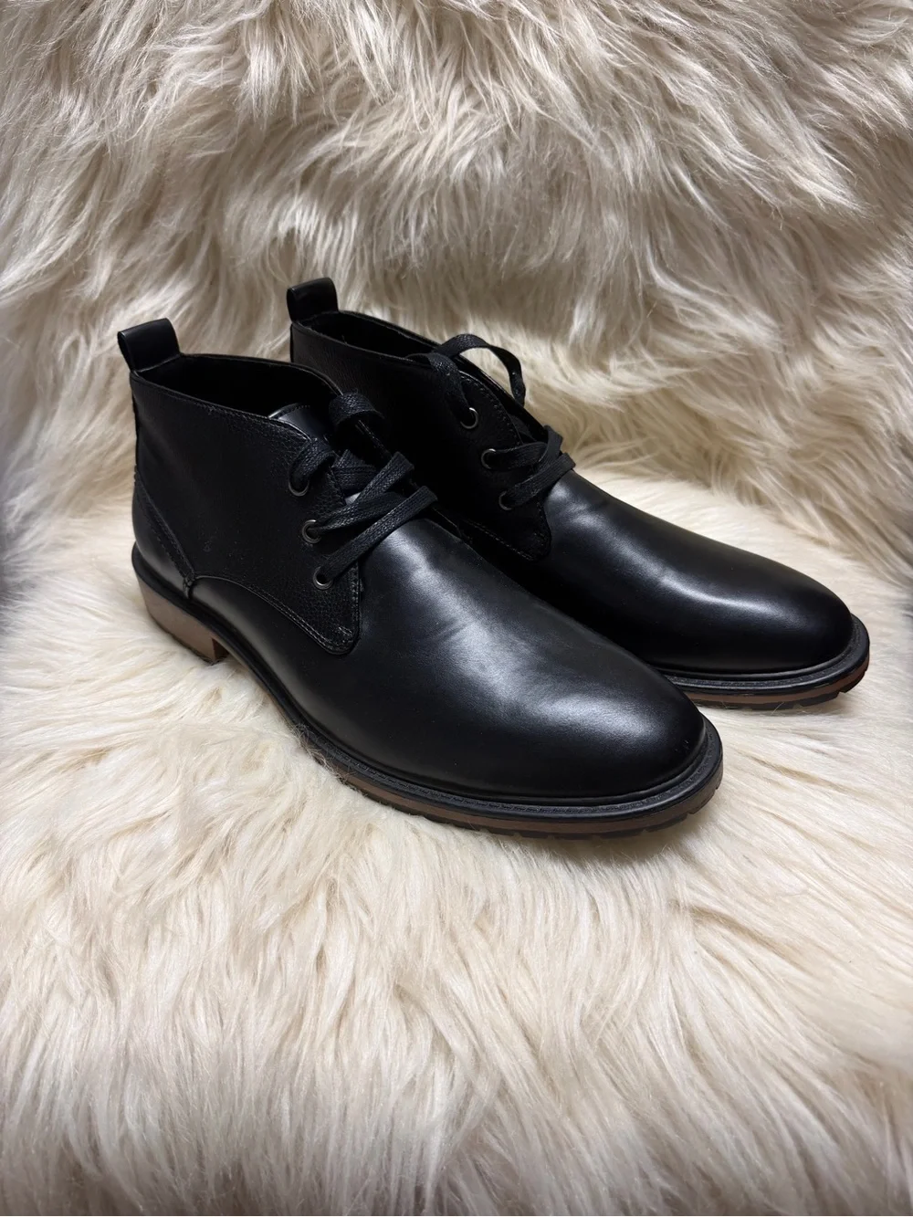 Andrew Marc Men's Black Leather Lace-Up SIZE 10.5